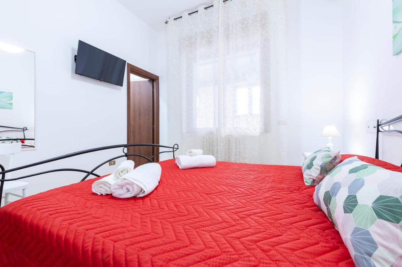 Lupomonaco Rooms Veglie Buitenkant foto