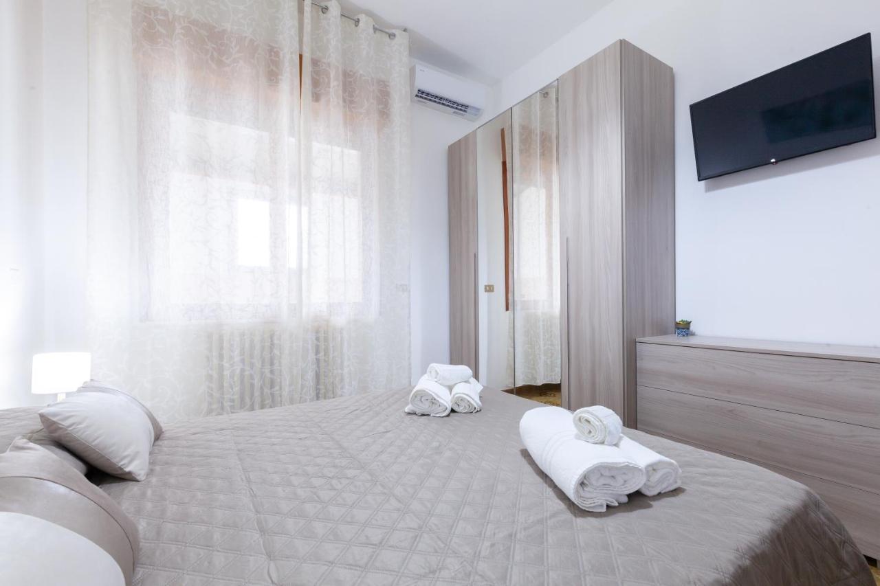 Lupomonaco Rooms Veglie Buitenkant foto