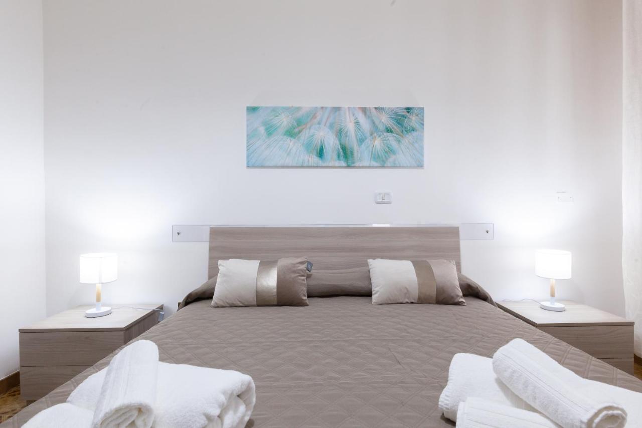 Lupomonaco Rooms Veglie Buitenkant foto